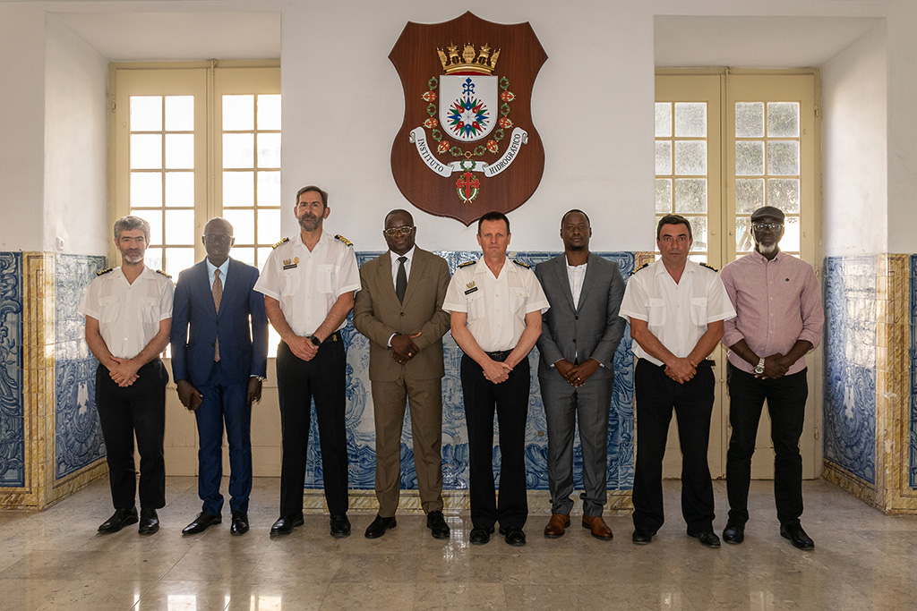 Instituto Marítimo e Portuário da República da Guiné-Bissau visita o Instituto Hidrográfico
