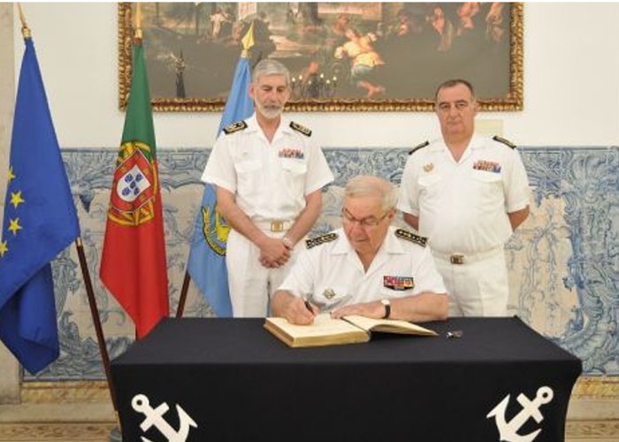Visita oficial do Chefe do Estado-maior da Marinha Francesa ao IH