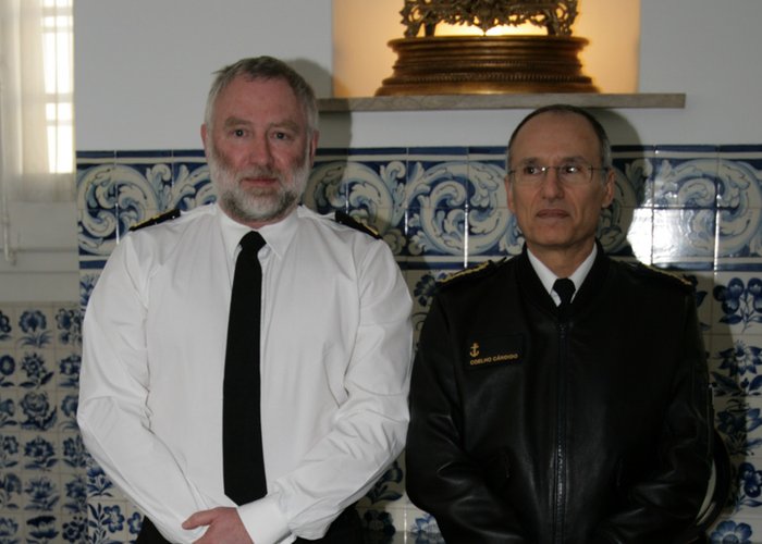 Diretor do Instituto Hidrográfico do Reino Unido visita o IH da Marinha Portuguesa