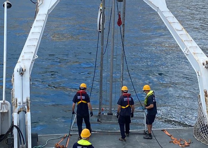 A campanha hidro-oceanográfica do NRP Almirante Gago Coutinho prossegue a caminho da recolocação da boia oceânica de Faro