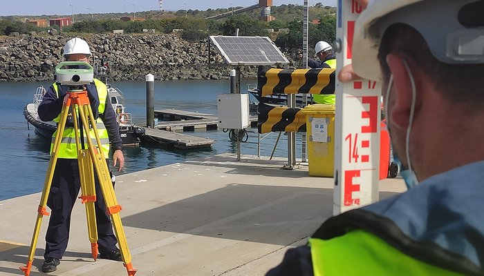 Levantamento Topo-hidrográfico em S. Torpes – 1ª Campanha 2021