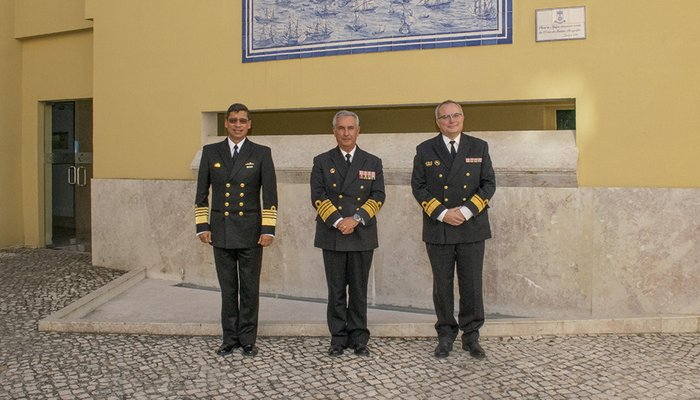 Visita do Comandante da Armada Nacional da República da Colômbia ao IH