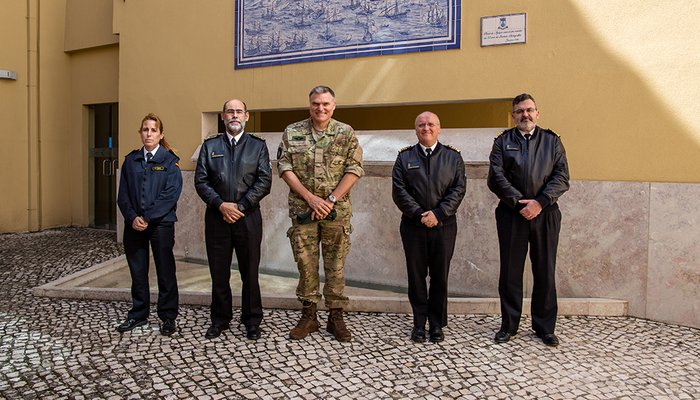 IH recebeu a visita do Brigadeiro-general Poul Primdhal