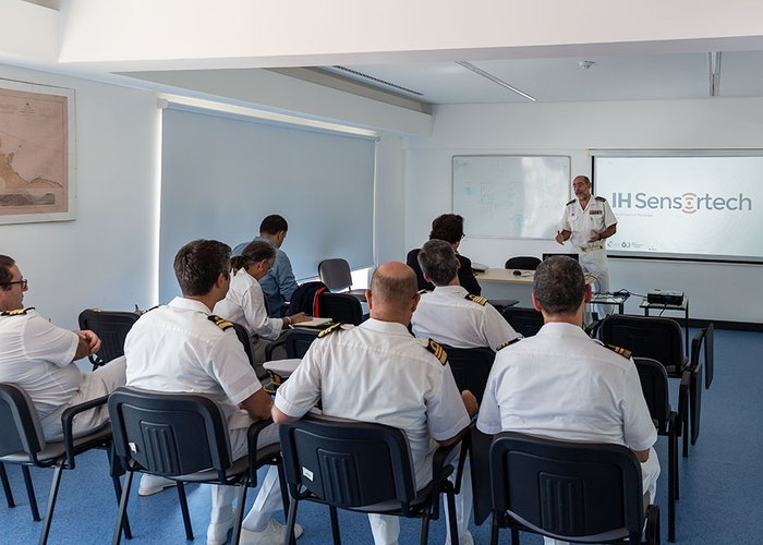 O Instituto Hidrográfico recebe visita da NOVA-Information Management School