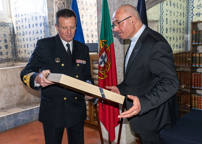 Bispo das Forças Armadas visita o Instituto Hidrográfico