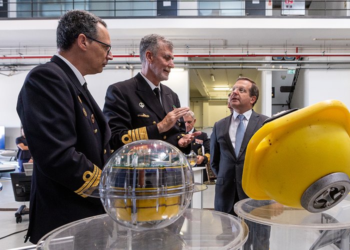 Secretário de Estado da Defesa Nacional conhece projetos do Instituto Hidrográfico