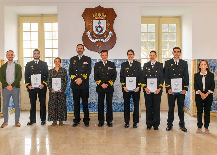 Cerimónia de imposição de distintivos e entrega de diplomas do curso de hidrografia