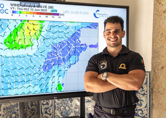 Militar da Marinha distinguido em congresso internacional