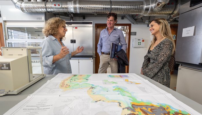 OverSea Business Consulting visita o Instituto Hidrográfico