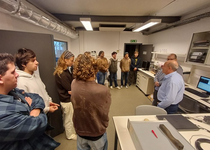 Base Hidrográfica da Azinheira recebe visita de estudantes da Universidade Nova SBE