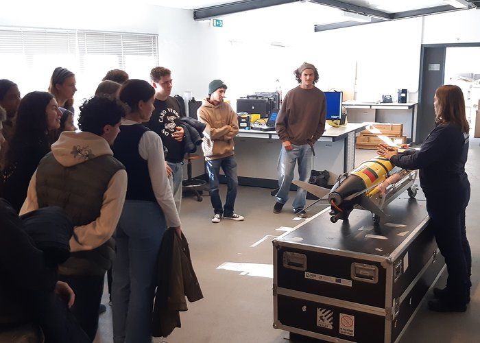 Base Hidrográfica da Azinheira recebe visita de estudantes da Universidade Nova SBE