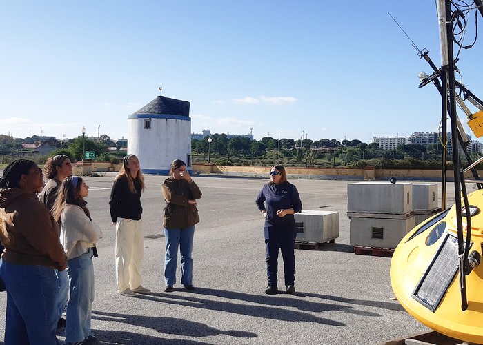 Base Hidrográfica da Azinheira recebe visita de estudantes da Universidade Nova SBE