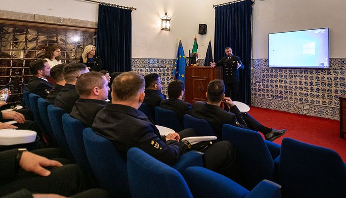 Instituto Hidrográfico recebe visita do Curso de Polícia dos Estabelecimentos de Marinha