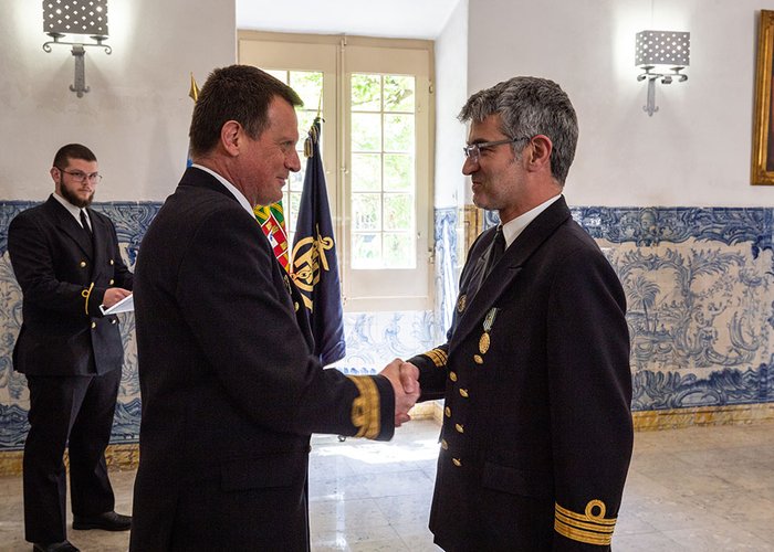 Instituto Hidrográfico realiza cerimónia de rendição e condecoração