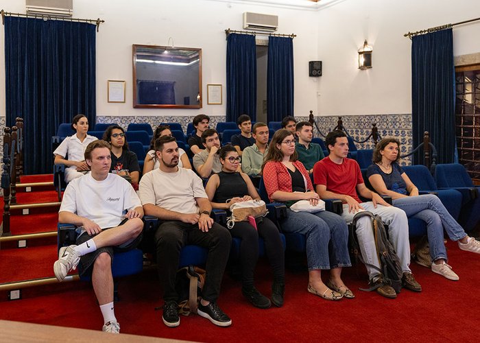 Instituto Hidrográfico recebe visita de alunos do Instituto Superior Técnico