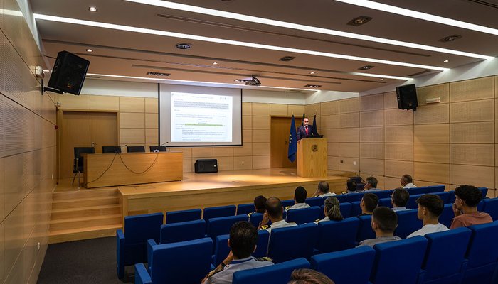 Palestra sobre Segurança de Matérias Classificadas no Instituto Hidrográfico