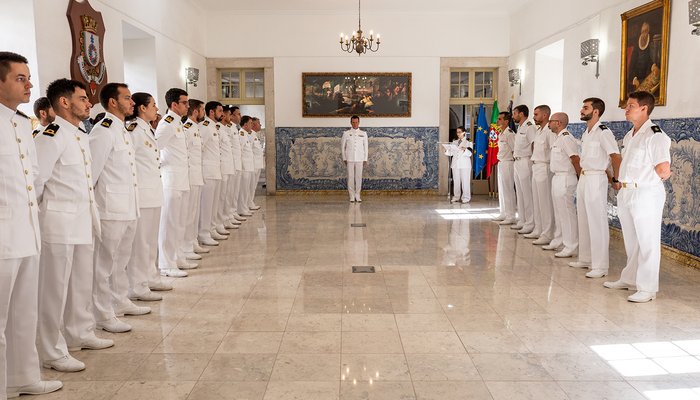 Cerimónia de condecoração e promoção no Instituto Hidrográfico