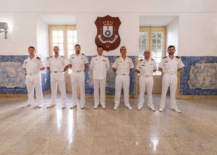 Cerimónia de condecoração e promoção no Instituto Hidrográfico