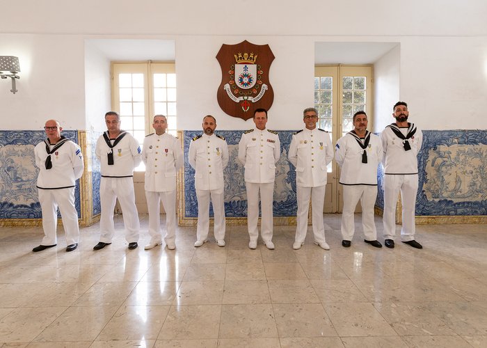 Cerimónia de condecoração e promoção no Instituto Hidrográfico