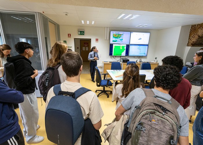 Hydrographic Institute welcomes students from Nova SBE