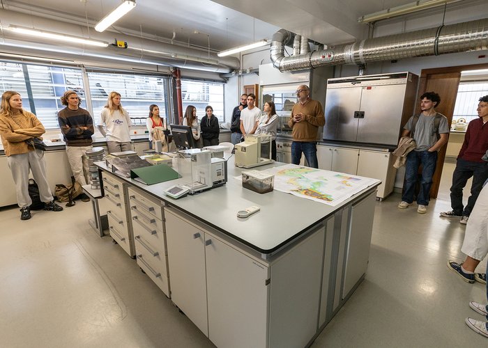 Hydrographic Institute welcomes students from Nova SBE