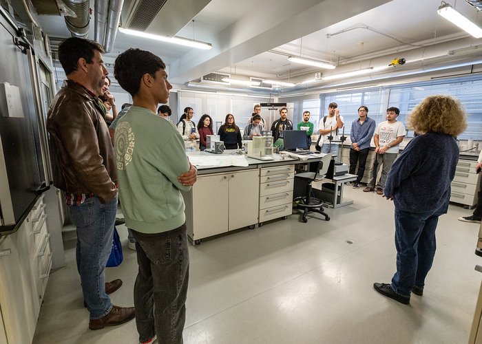 Hydrographic Institute welcomes students from the Infante D. Henrique Nautical School