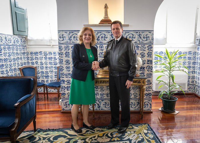 Instituto Hidrográfico recebe visita da Embaixadora da Roménia