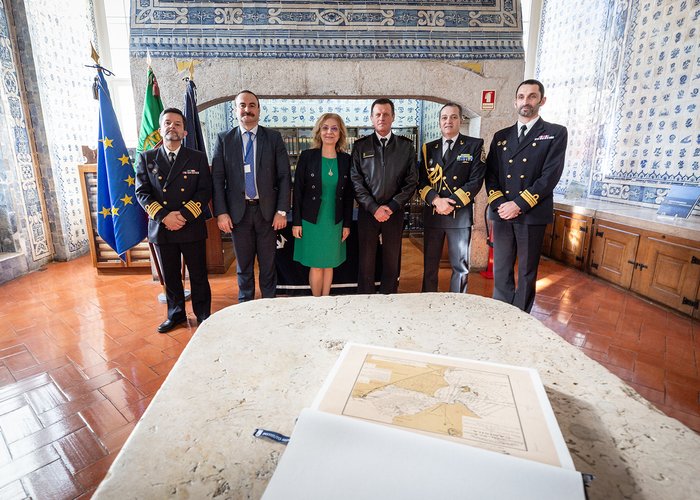 Instituto Hidrográfico recebe visita da Embaixadora da Roménia