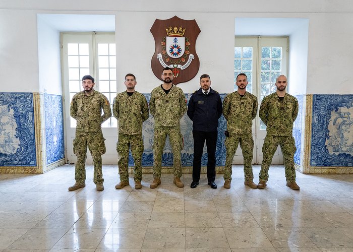 Instituto Hidrográfico recebe visita do Curso de Informação Cartográfica 2026 do CIGeoE