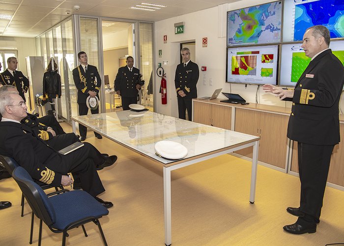 Visita do Chefe do Estado-Maior da Armada Espanhola ao Instituto Hidrográfico