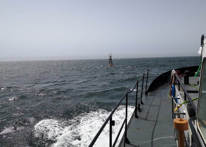 Levantamento hidrográfico no Passo da Barra Sul do Porto de Lisboa - 2020