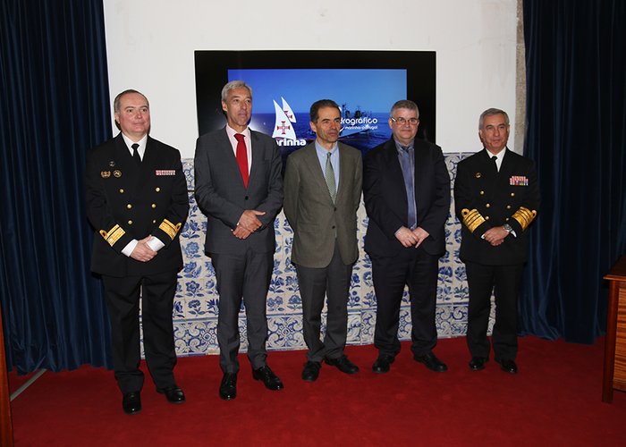 Assinatura de Memorandum de Entendimento entre o AIR Centre e o IH