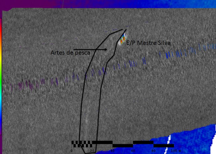 Embarcação “Mestre Silva” localizada pelo NRP Gago Coutinho com uma equipa do Instituto Hidrográfico a bordo