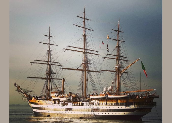 Cadetes italianos visitam o Instituto Hidrográfico