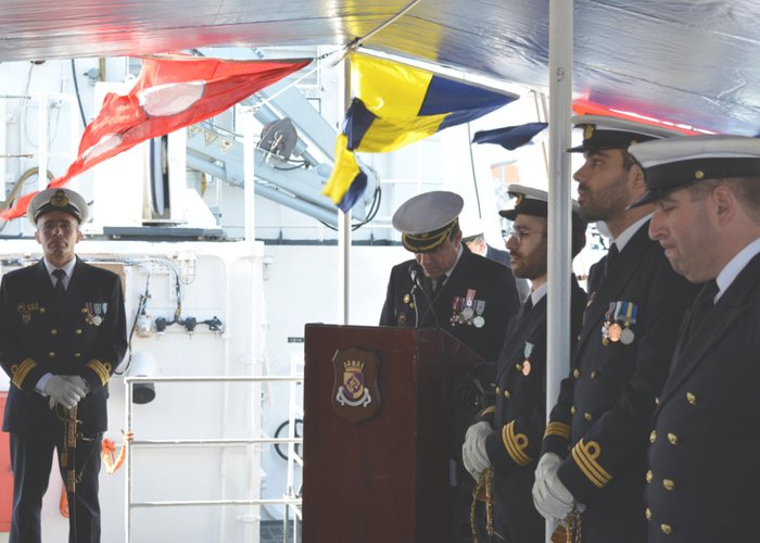 Cerimónia de entrega do comando do NRP Almirante Gago Coutinho