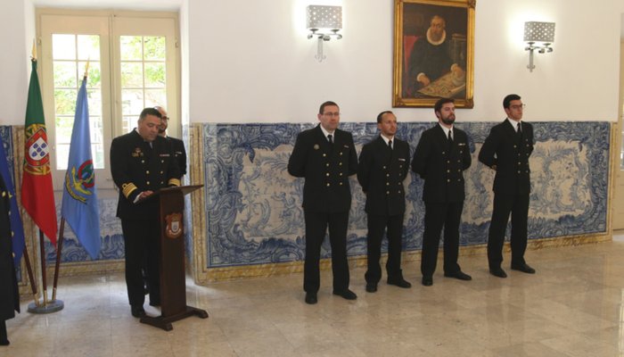 Cerimónia de entrega dos distintivos e diplomas do Curso de Especialização em Hidrografia