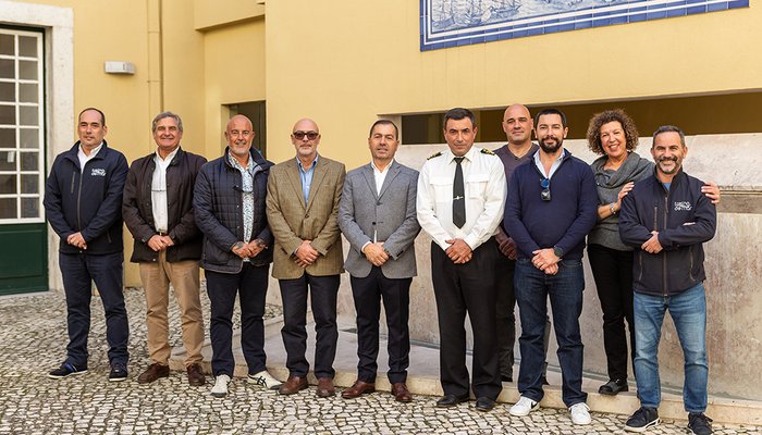 Escola Treino de Mar visita o Instituto Hidrográfico