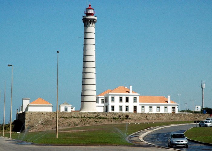 Substiuição do suporte e antena da boia ondógrafo de Leixões