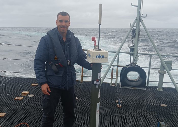 Flutuadores Argo lançados pelo IH recolhem dados ambientais na região dos Açores