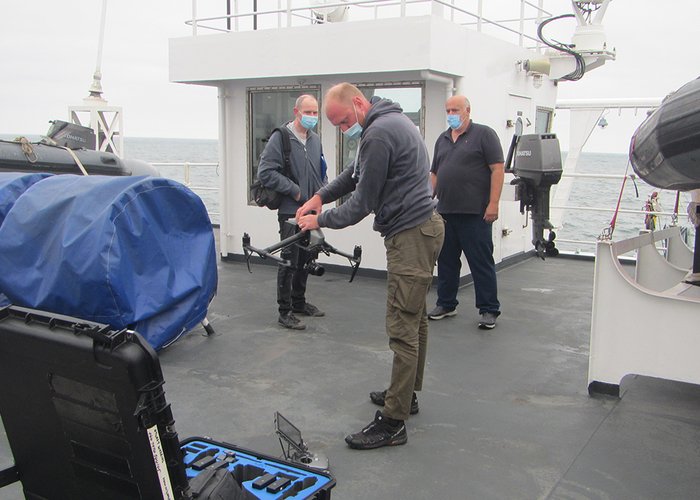 Fundeamento da bóia CS88/1 + Filmagens de documentário BBC