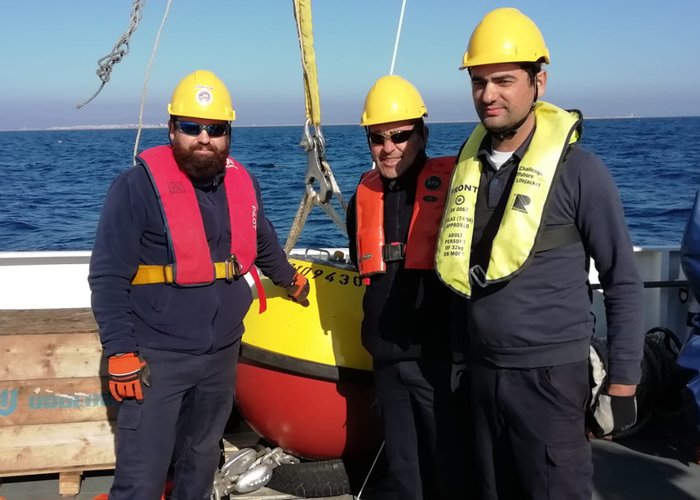 Fundeamento da boia Faro costeira