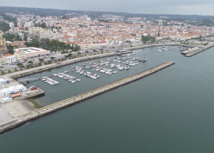 Instituto Hidrográfico realiza reportagem aérea com drone