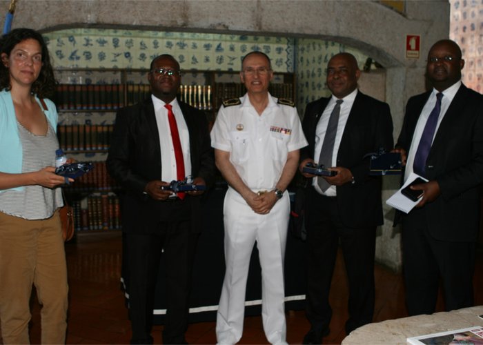 O IH recebe a visita de uma delegação do Ministério do Mar