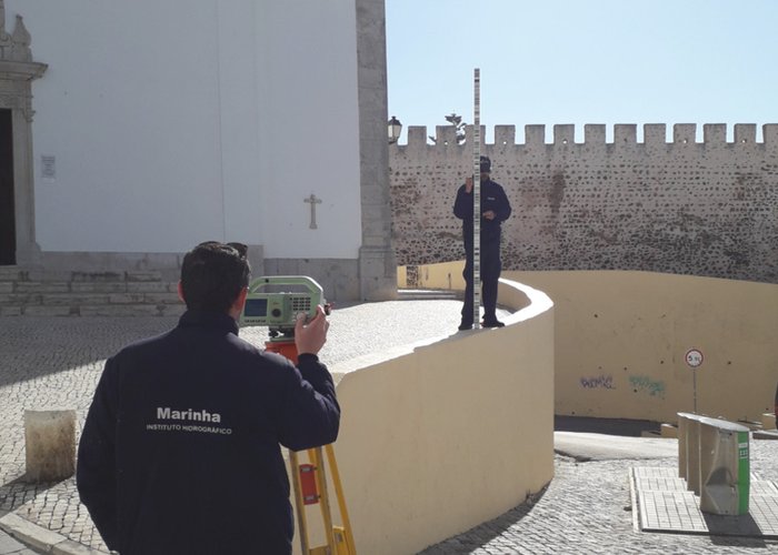 Levantamento topo-hidrográfico na área de Sines