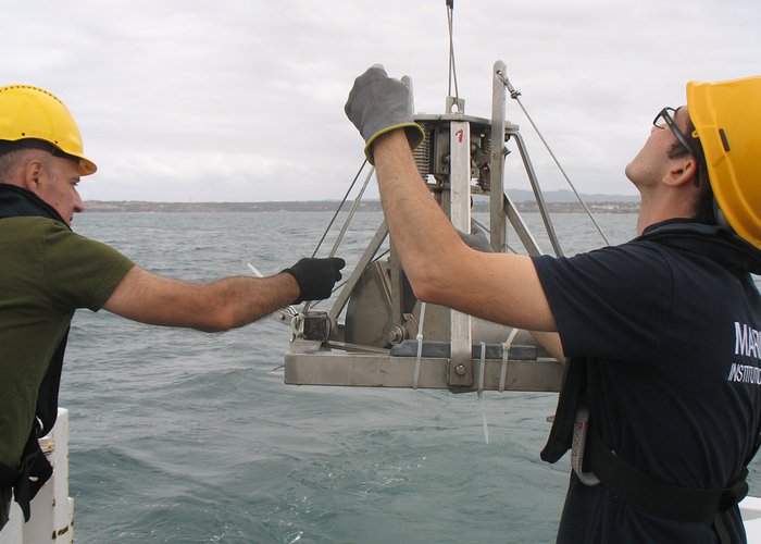 Instituto Hidrográfico realiza campanha de monitorização no âmbito do projeto MONIAQUA