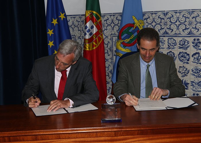 Assinatura de Memorandum de Entendimento entre o AIR Centre e o IH