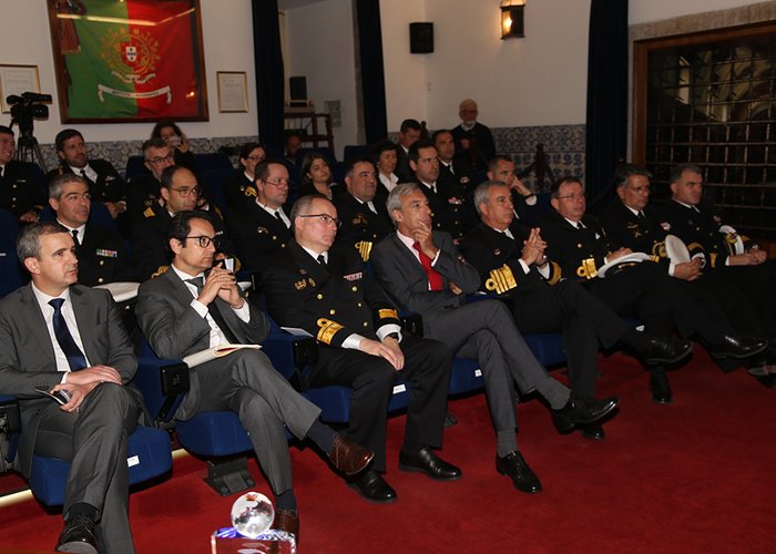 Ministro da Defesa Nacional visita o Instituto Hidrográfico