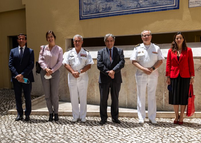 Ministro do Mar visita o Instituto Hidrográfico