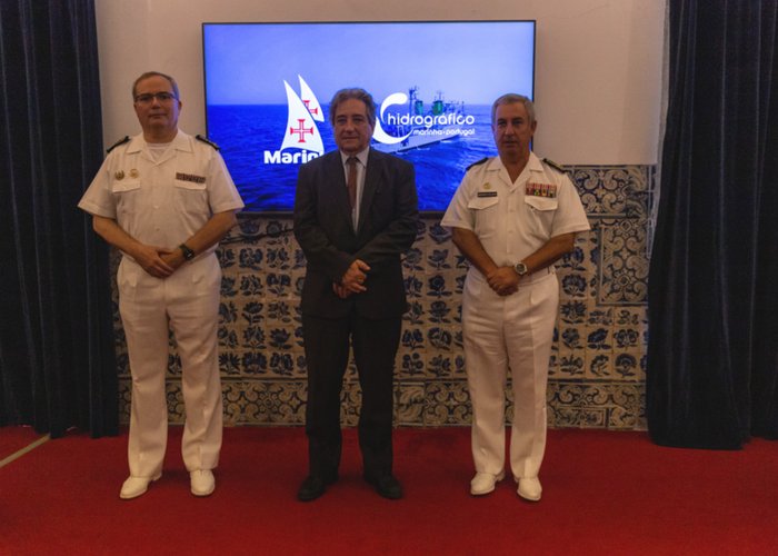 Ministro do Mar visita o Instituto Hidrográfico