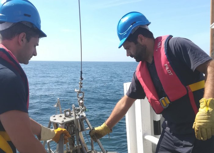 Missão AQUIMAR, colheitas em estações na área mais costeira, entre Portimão e Sagres.